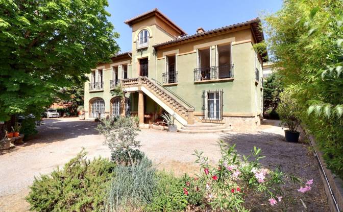 Single Family Home for Sale 4 Res Clair Soleil. Photo#1 Single Family Home for Sale 4 Res Clair Soleil. Photo#1