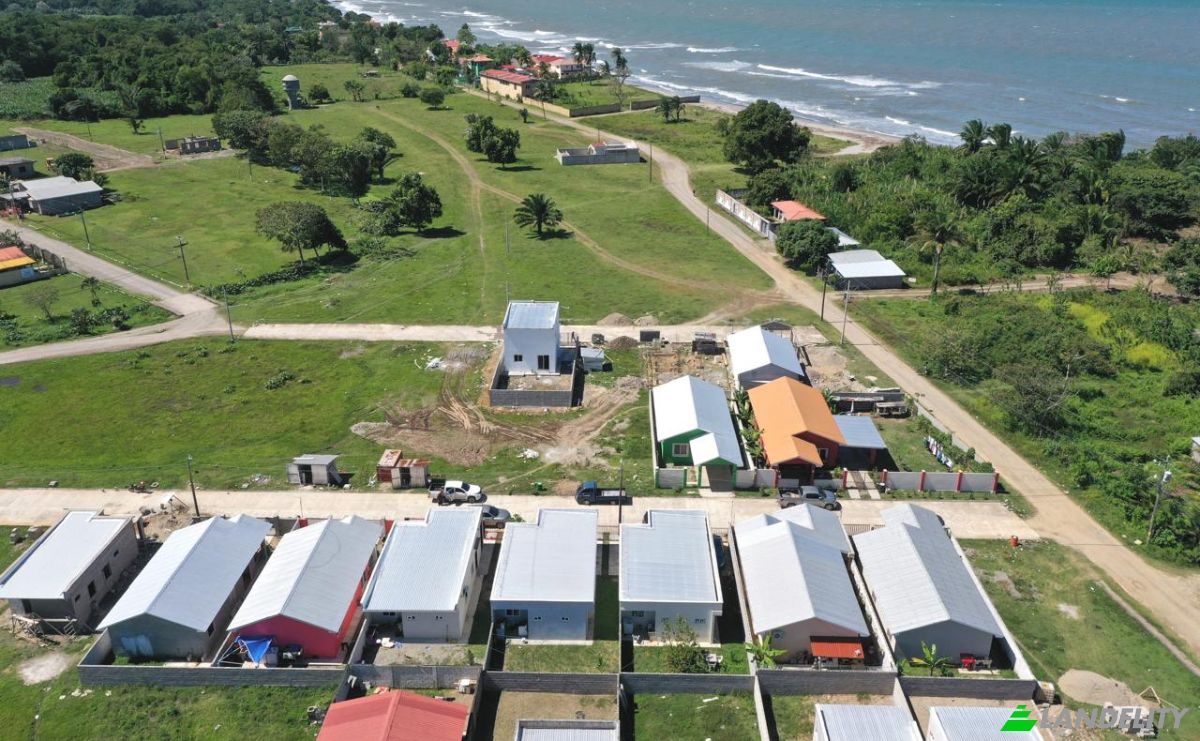 Land Lot for Sale La Ceiba, Atlantida Department, Honduras, Atlantida. Photo 1