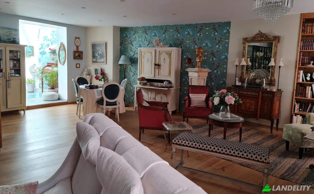 Townhouse for Sale Rue des Cordelieres, 43000 Le Puy-en-Velay, Le Puy, Haute-Loire, Auvergne-Rhone-Alpes, France. Photo 5