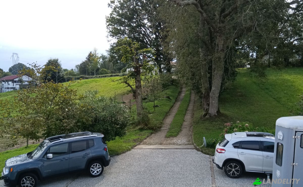 Single Family Home for Sale Maison cincia, Chem de Saubade, 64240 Urt, Urt, Pyrenees-Atlantiques, Nouvelle-Aquitaine, France. Photo 8