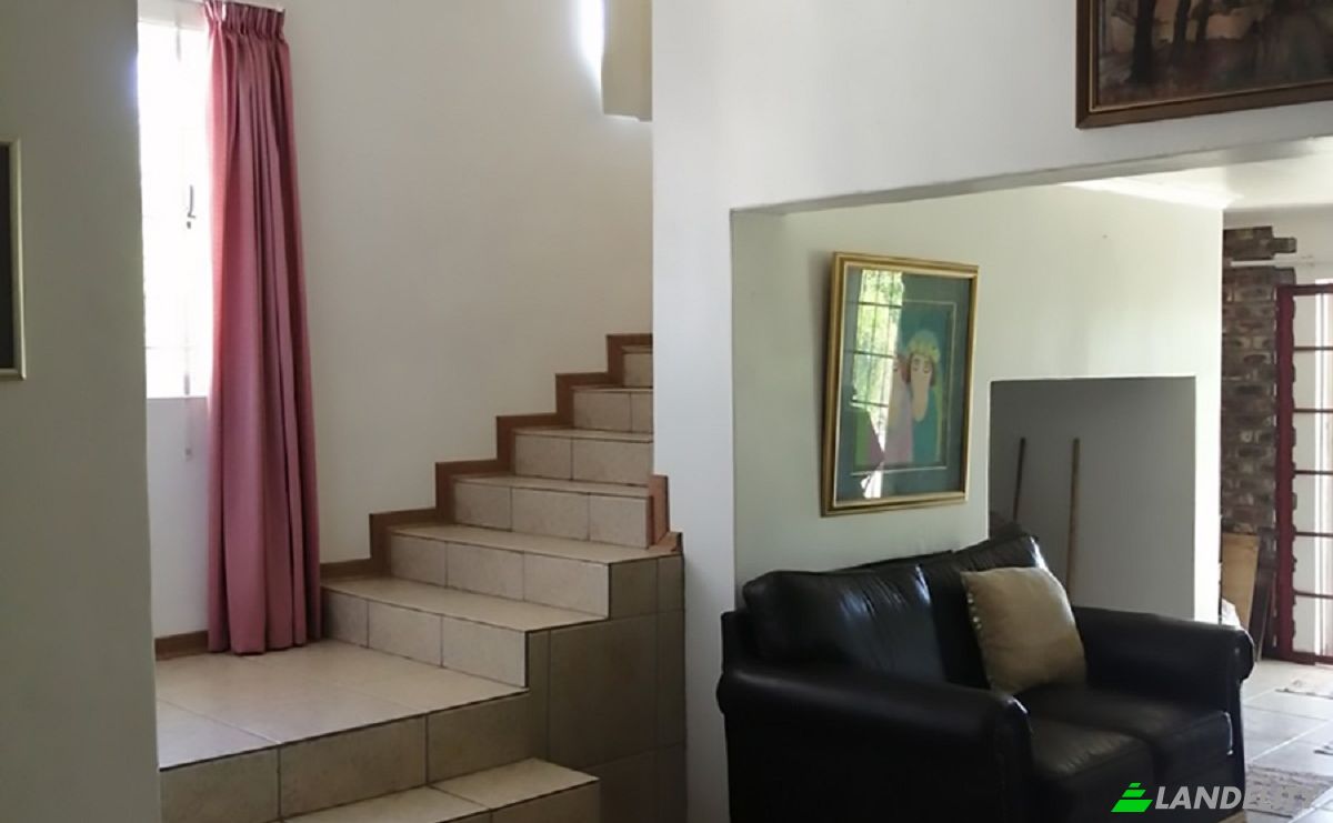 Single Family Home for Sale OLIENHOUT CRESCENT, Venterstad, Joe Gqabi District Municipality, Eastern Cape, South Africa. Photo 16