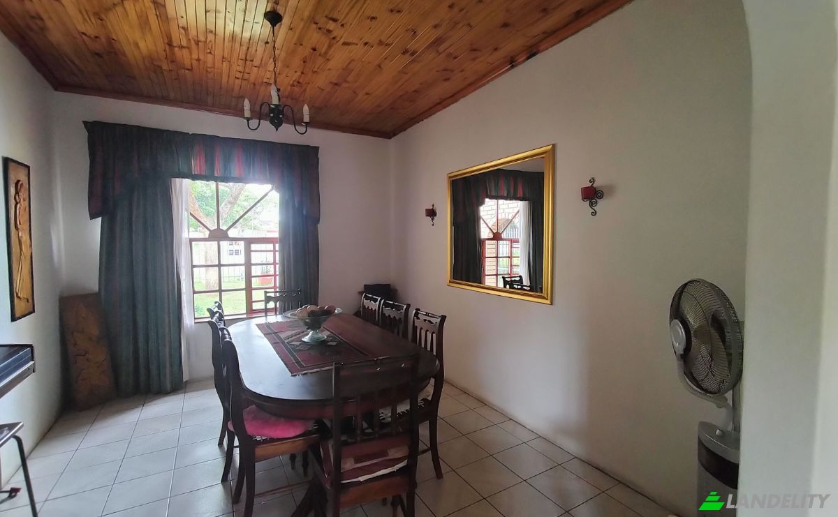 Single Family Home for Sale Elemans St, Vanes Estate, Kariega, Nelson Mandela Bay Metropolitan Municipality, Eastern Cape, South Africa. Photo 6