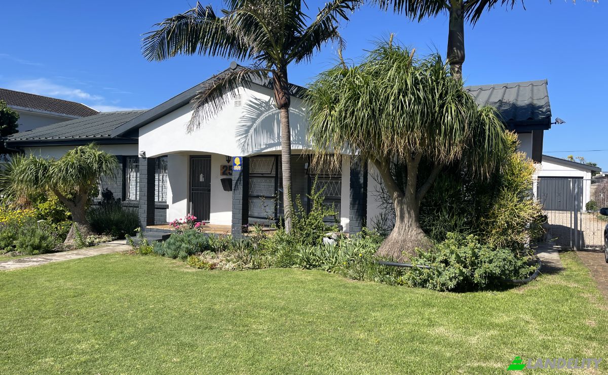 Casa unifamiliar à venda Greyling St, Campher Park, Despatch, Nelson Mandela Bay Metropolitan Municipality, Eastern Cape, South Africa. foto 1