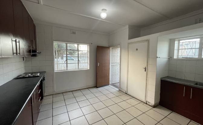Single Family Home for Sale Main St, Heuwelkruin. Photo#6 Single Family Home for Sale Main St, Heuwelkruin. Photo#6
