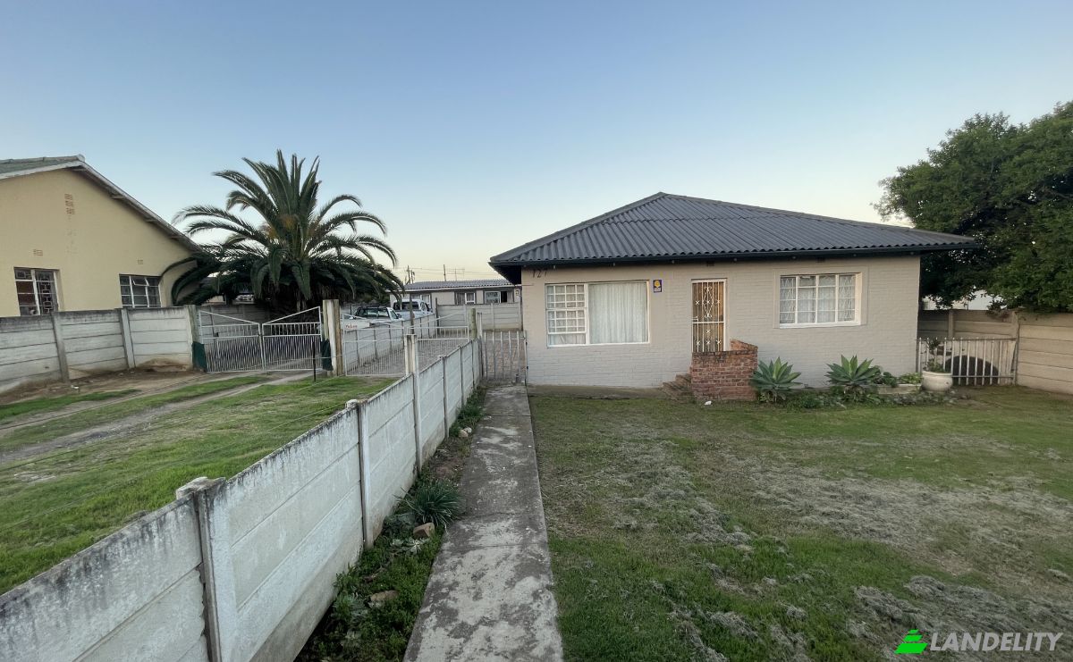 Single Family Home for Sale Main St, Heuwelkruin, Despatch, Nelson Mandela Bay Metropolitan Municipality, Eastern Cape, South Africa. Photo 9