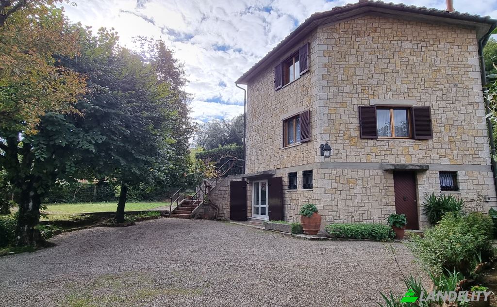 Single Family Home for Sale Via Martiri della Liberta, 53040 Cetona SI, Cetona, Province of Siena, Tuscany, Italy. Photo 4