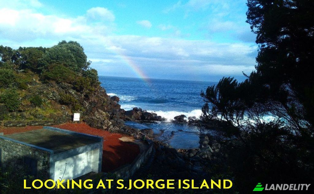 Land Lot for Sale Rua do Canto, Terra Alta, Sao Roque do Pico, Azores, Portugal. Photo 3
