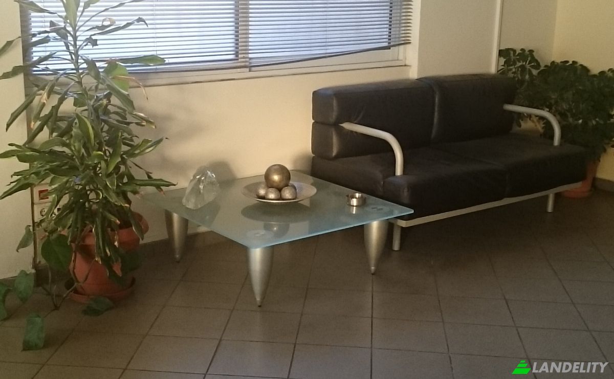 Apartment for Sale Piraeus, Attica, Decentralized Administration of Attica, Greece. Photo 3