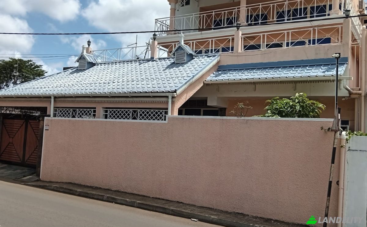 Single Family Home for Sale Pamplemousses, Pamplemousses District, Mauritius. Photo 2