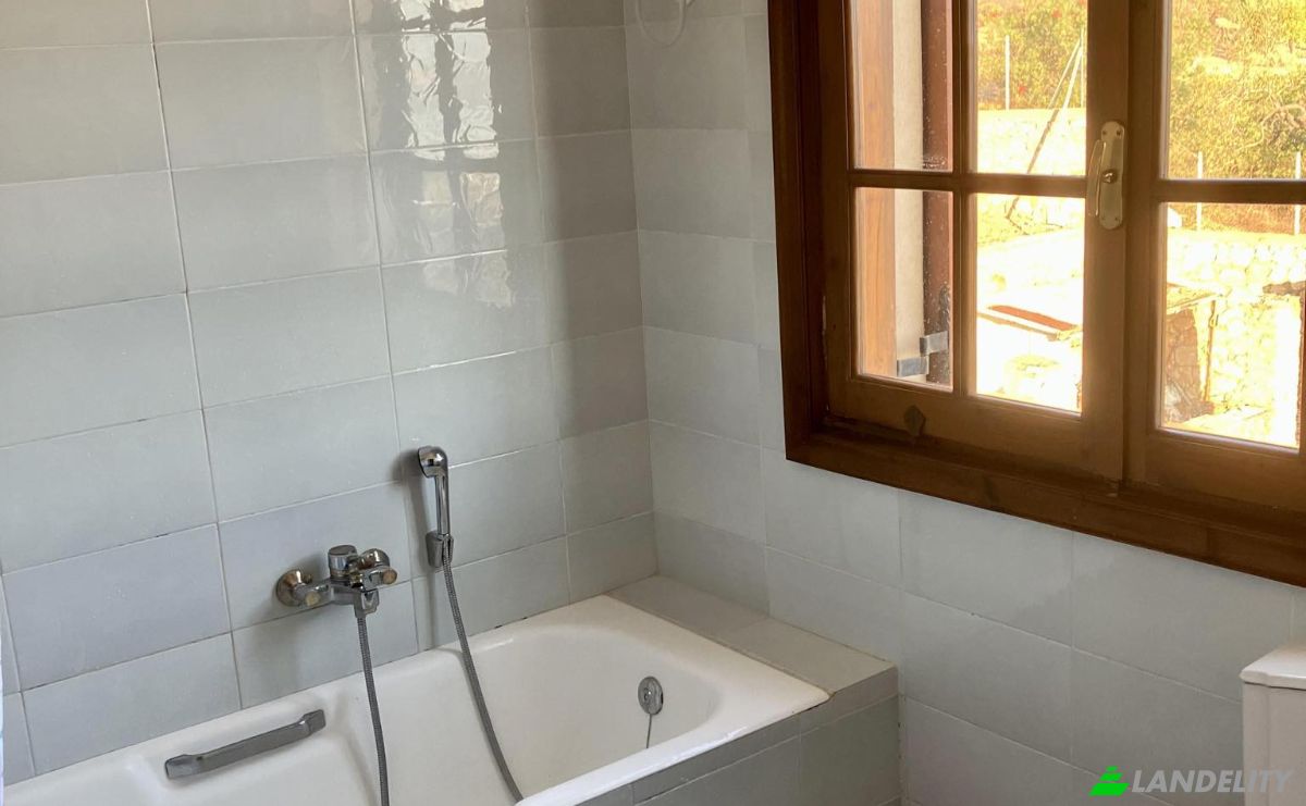 Single Family Home for Sale Delfi, Galaxidi, Central Greece, Decentralized Administration of Thessaly and Central Greece, Greece. Photo 9