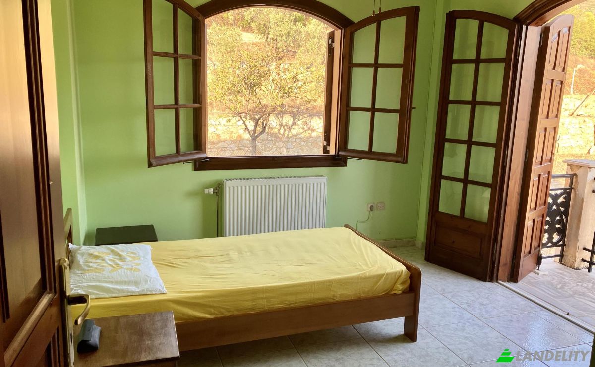 Single Family Home for Sale Delfi, Galaxidi, Central Greece, Decentralized Administration of Thessaly and Central Greece, Greece. Photo 8