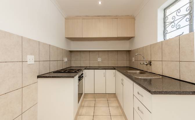 Apartment for Sale Kloof St, Gardens, Cape Town. Photo#5 Apartment for Sale Kloof St, Gardens, Cape Town. Photo#5