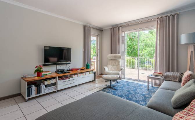 Apartment for Sale Vriende St, Oranjezicht. Photo#14 Apartment for Sale Vriende St, Oranjezicht. Photo#14