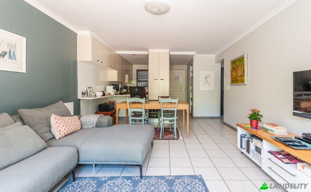 Apartment for Sale Vriende St, Oranjezicht, Cape Town, City of Cape Town Metropolitan Municipality, Western Cape, South Africa. Photo 15