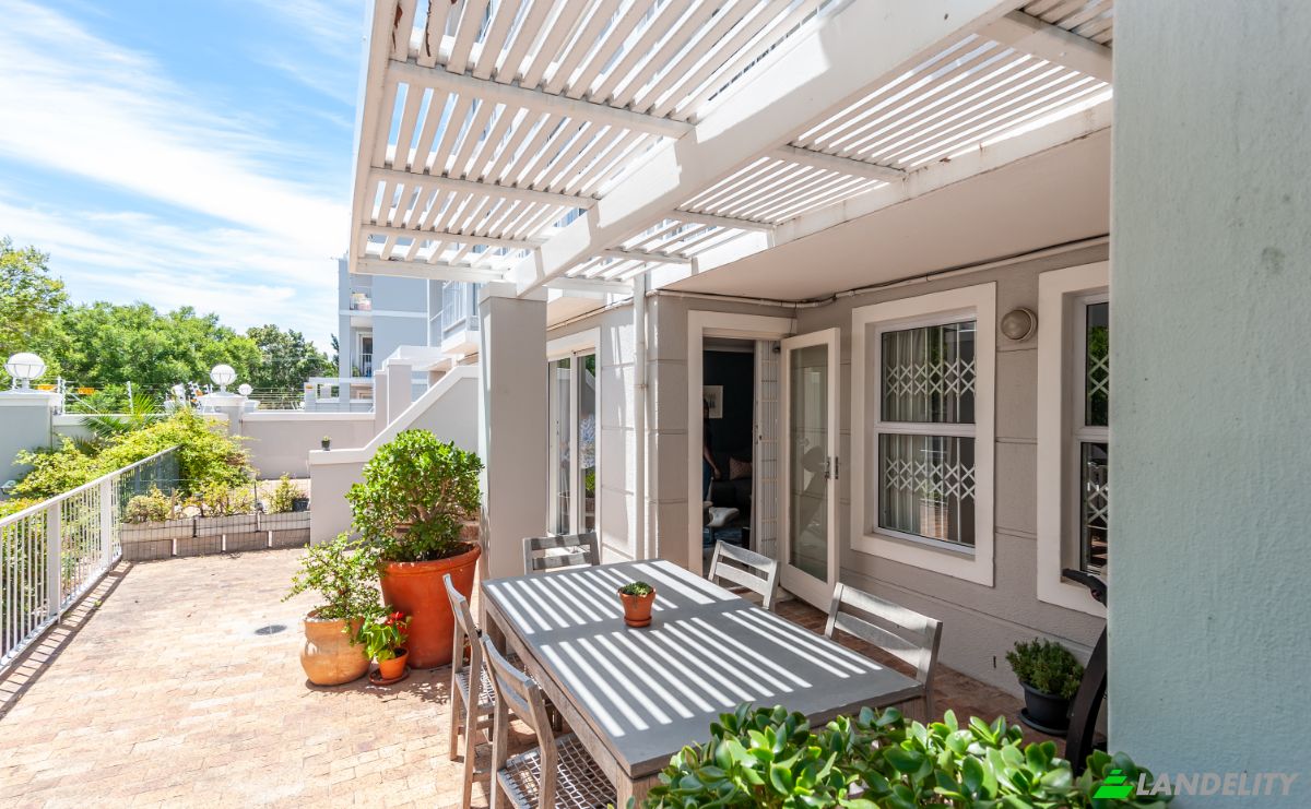 Apartment for Sale Vriende St, Oranjezicht, Cape Town, City of Cape Town Metropolitan Municipality, Western Cape, South Africa. Photo 21