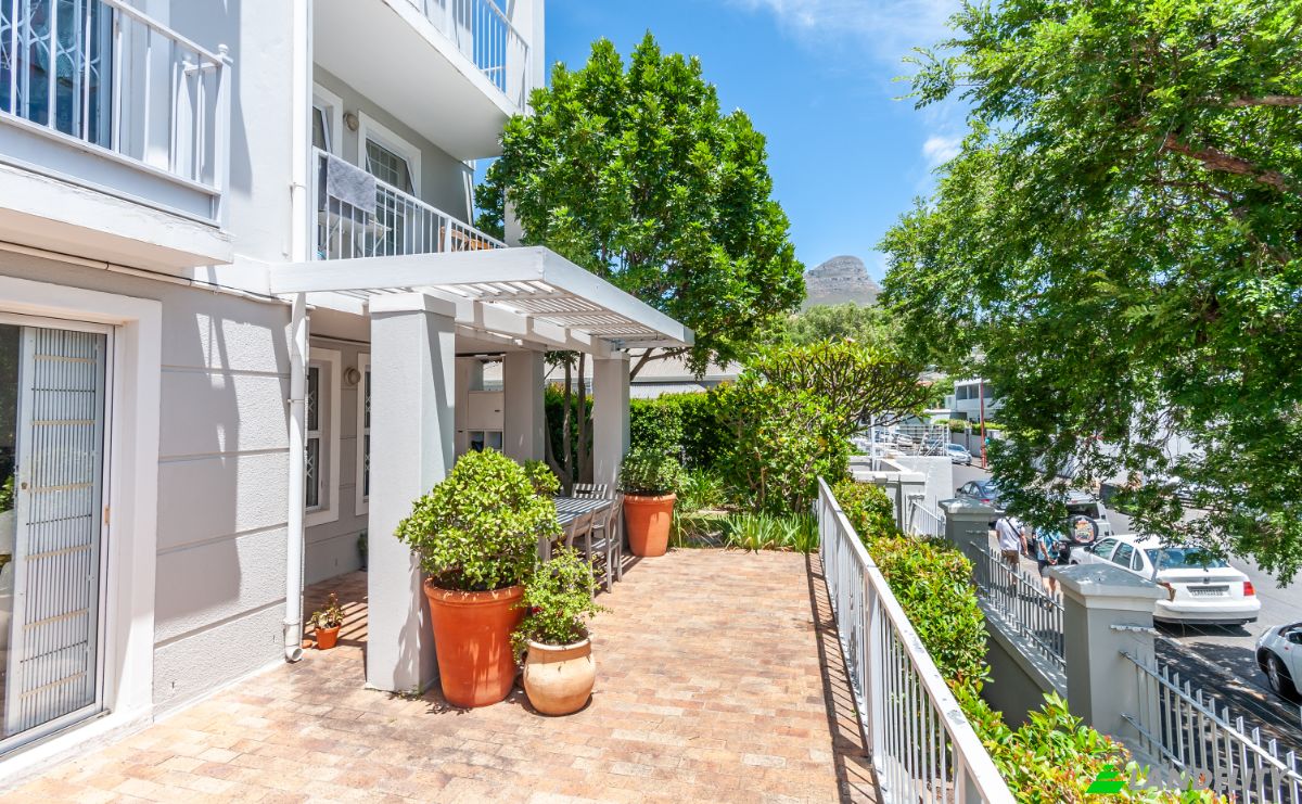 Apartment for Sale Vriende St, Oranjezicht, Cape Town, City of Cape Town Metropolitan Municipality, Western Cape, South Africa. Photo 22