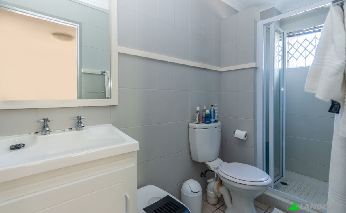 Apartment for Sale Vriende St, Oranjezicht, Cape Town, City of Cape Town Metropolitan Municipality, Western Cape, South Africa. Photo 7