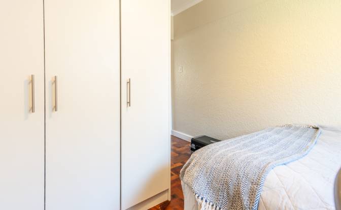 Apartment for Sale St James St, Vredehoek. Photo#10 Apartment for Sale St James St, Vredehoek. Photo#10
