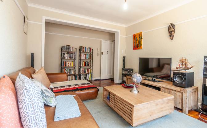 Apartment for Sale St James St, Vredehoek. Photo#5 Apartment for Sale St James St, Vredehoek. Photo#5