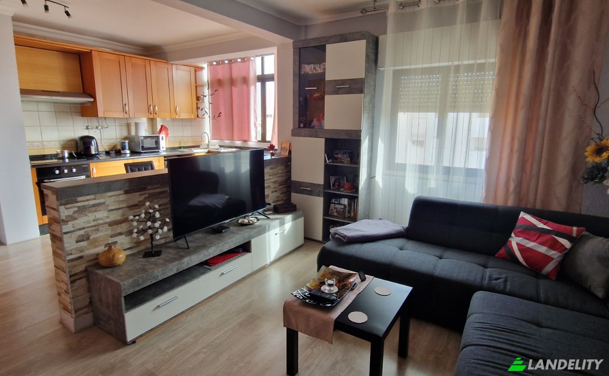 Apartment for Sale R do Encalhe, Vila Real de Santo Antonio, Faro District, Portugal. Photo 2