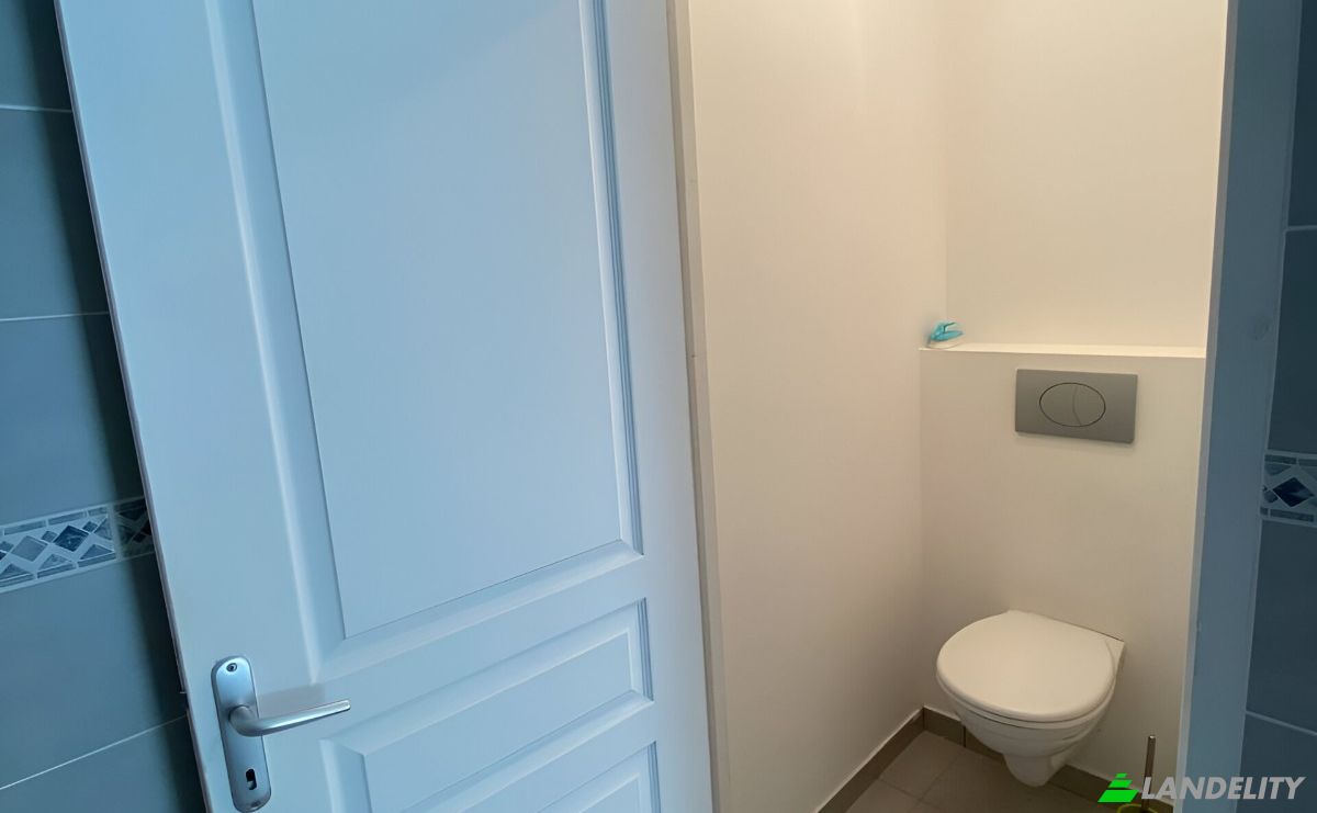 Single Family Home for Sale Quai Megisserie, 34700 Lodeve, Lodeve, Herault, Occitanie, France. Photo 15