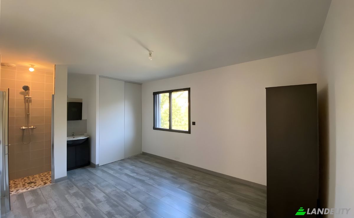 Single Family Home for Sale Quai Megisserie, 34700 Lodeve, Lodeve, Herault, Occitanie, France. Photo 7