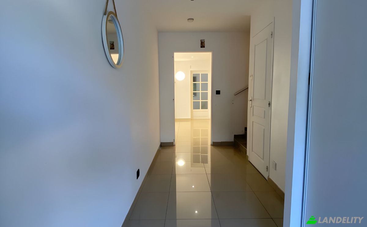 Single Family Home for Sale Quai Megisserie, 34700 Lodeve, Lodeve, Herault, Occitanie, France. Photo 10