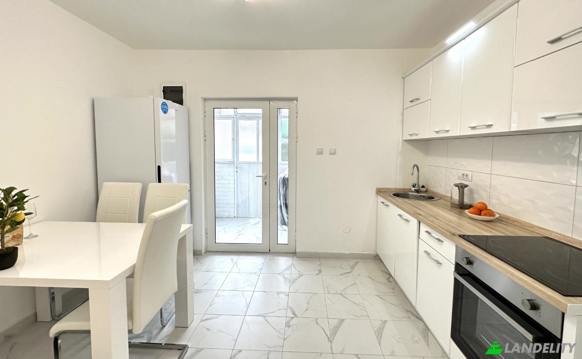 Apartment for Sale Denovici, Denovici preko puta Torte, Herceg Novi Municipality, Montenegro. Photo 10