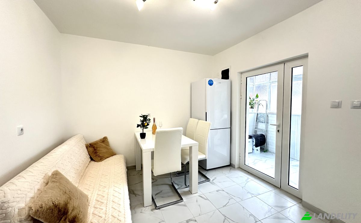 Apartment for Sale Denovici, Denovici preko puta Torte, Herceg Novi Municipality, Montenegro. Photo 8