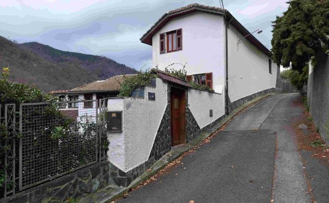Single Family Home for Sale via Quinno. Photo#2 Single Family Home for Sale via Quinno. Photo#2