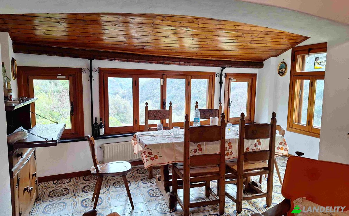 Single Family Home for Sale via Quinno, 17019 Casanova SV, Varazze, Province of Savona, Liguria, Italy. Photo 8