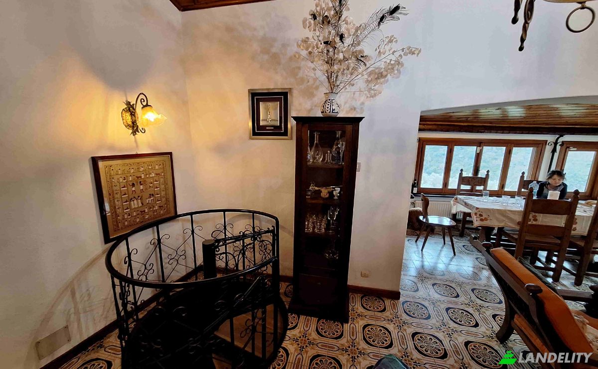 Single Family Home for Sale via Quinno, 17019 Casanova SV, Varazze, Province of Savona, Liguria, Italy. Photo 9