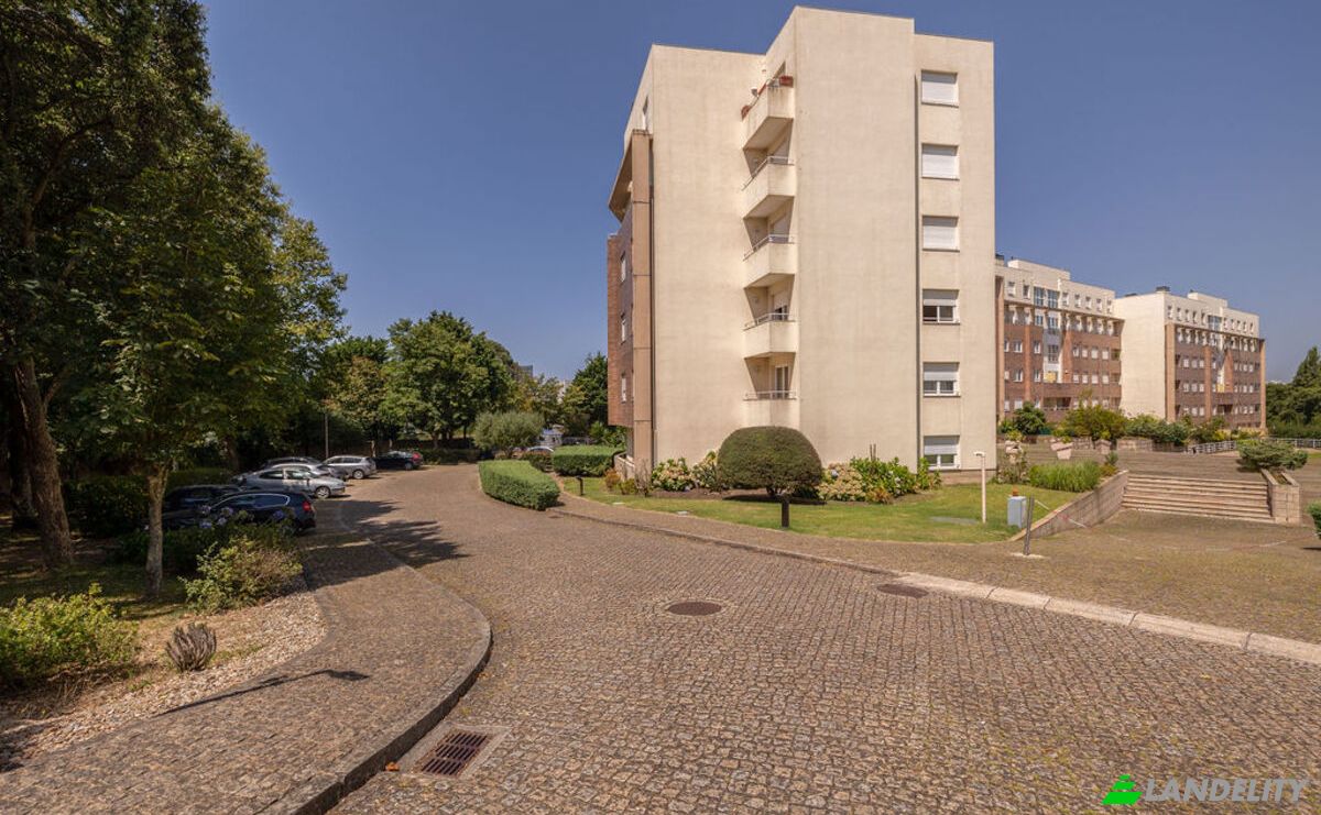 Apartment for Sale R Manuel Moreira Barros 621, 4400-346 Vila Nova de Gaia, Vila Nova de Gaia, Porto District, Portugal. Photo 20