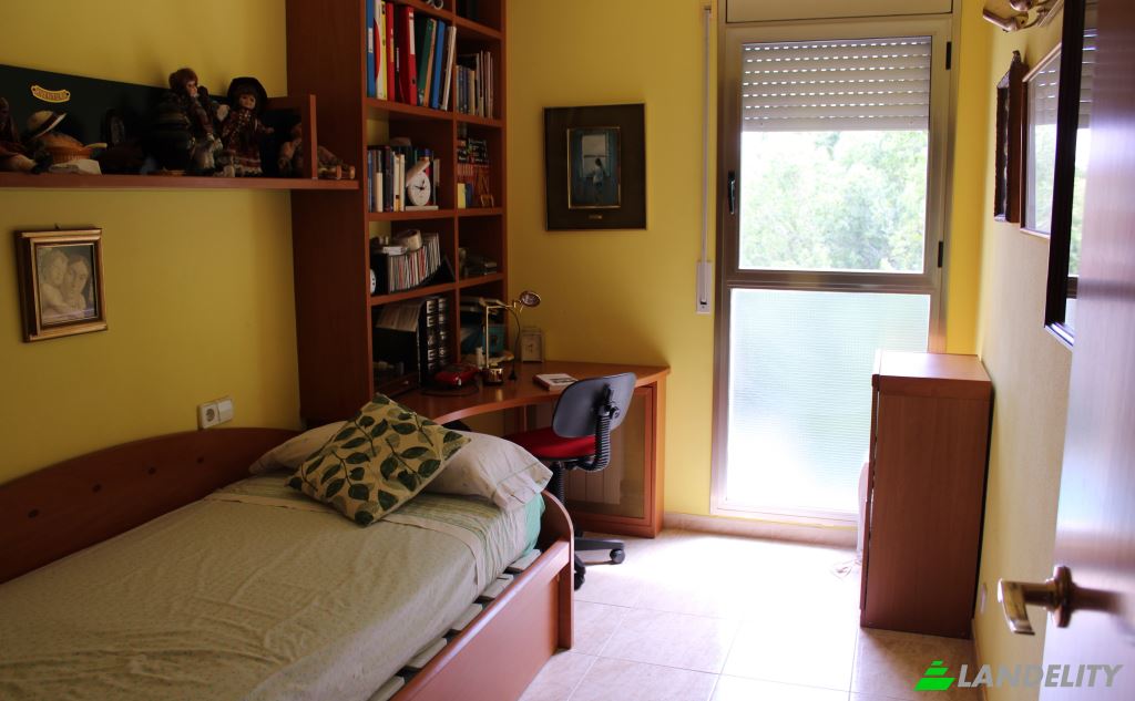 Apartment for Sale Carrer de la Ciutat de Reus, Salou, Tarragona, Catalonia, Spain. Photo 4