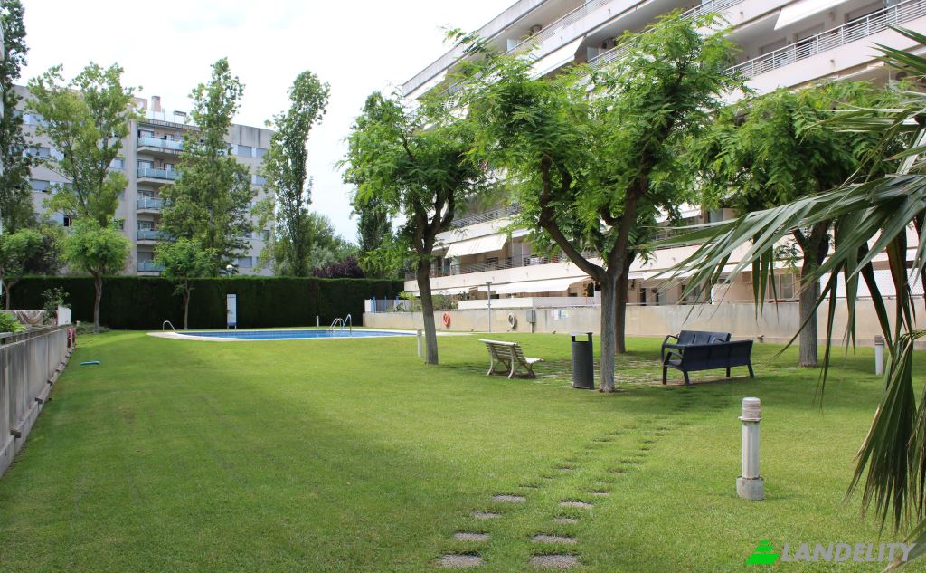 Apartment for Sale Carrer de la Ciutat de Reus, Salou, Tarragona, Catalonia, Spain. Photo 6