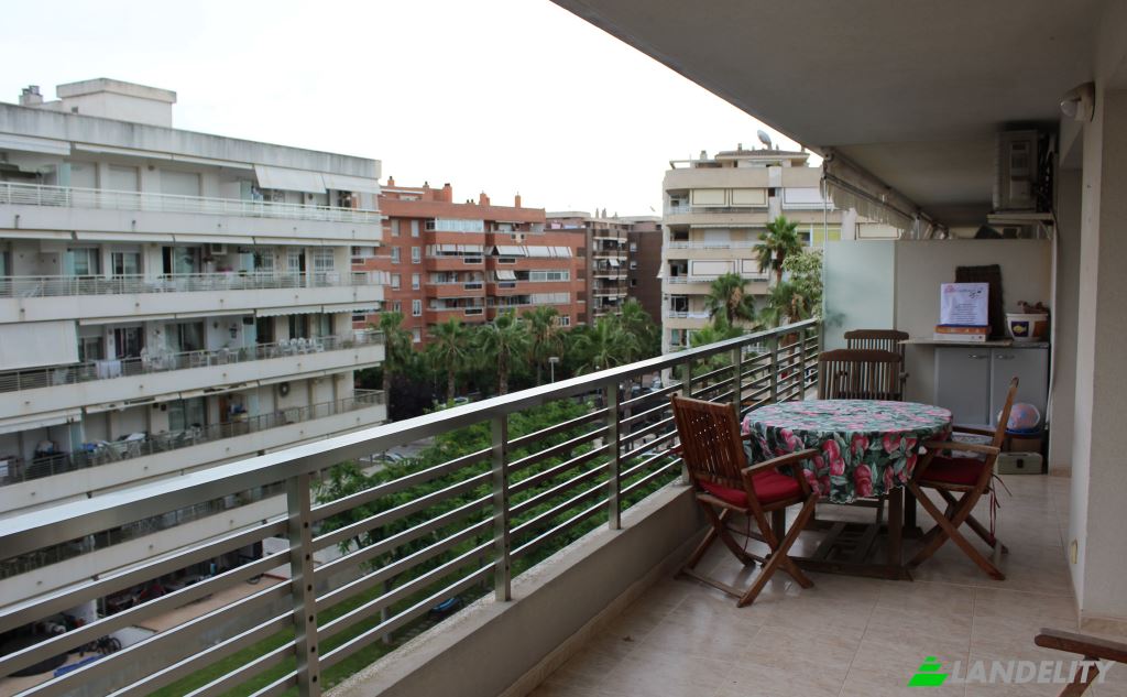 Apartment for Sale Carrer de la Ciutat de Reus, Salou, Tarragona, Catalonia, Spain. Photo 9