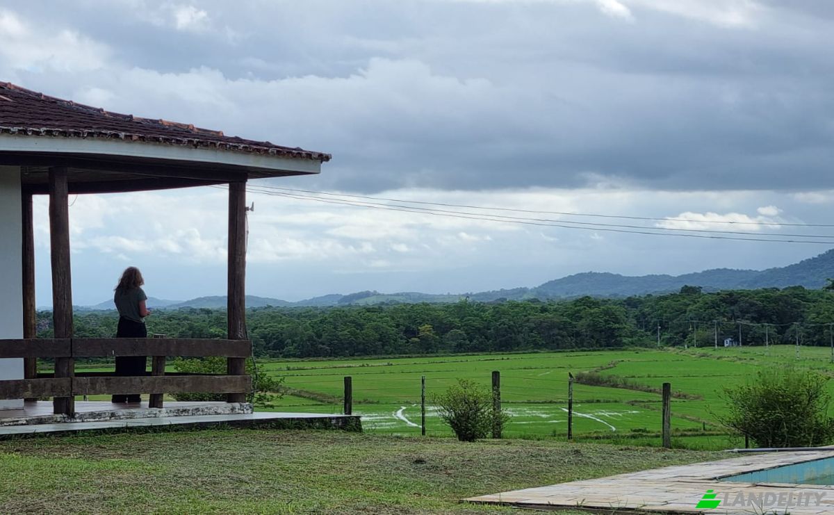 Investing/Development for Sale Cachoeira de Cima, Antonina, State of Parana, Brazil, 83370-000. Photo 3
