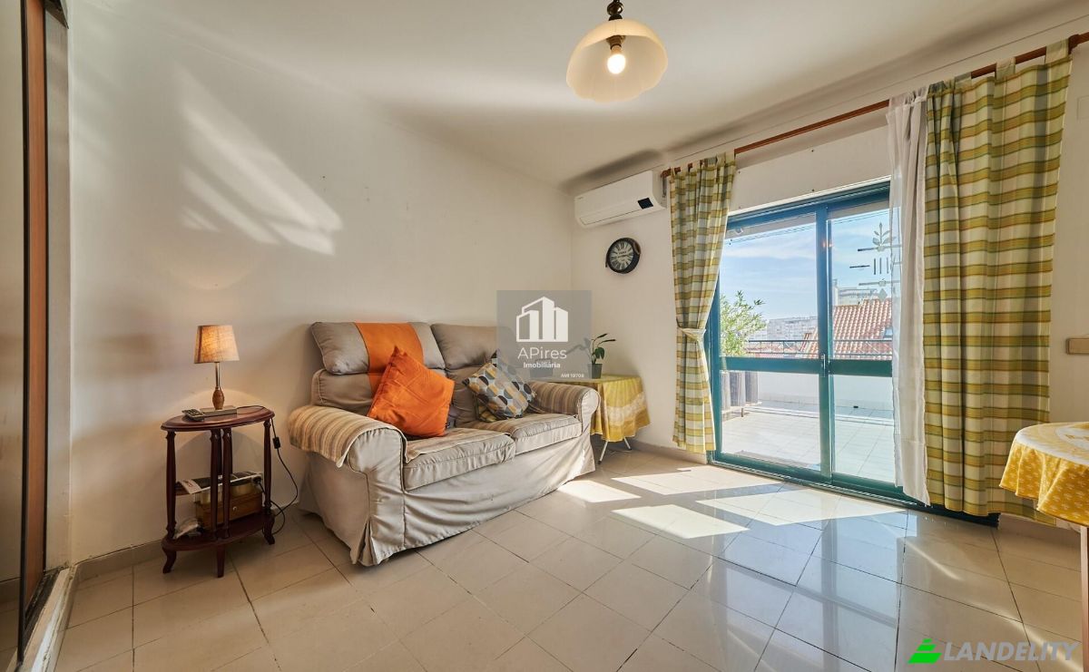 Apartment for Sale R Cesario Verde 20, 2825-304 Costa da Caparica, Costa da Caparica, Almada, Setubal, Portugal. Photo 5