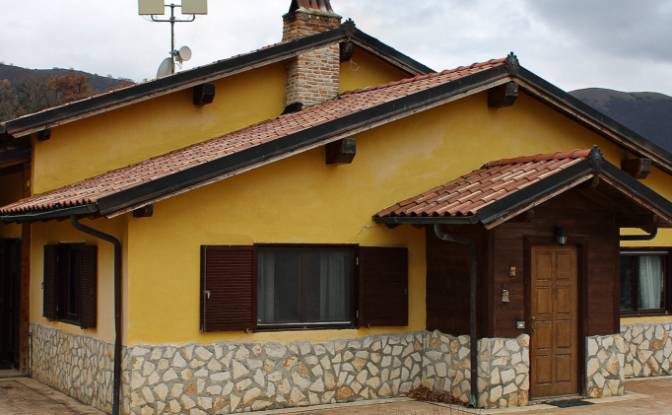 Lote de terreno à venda - Pizzoli AQ, Italy
