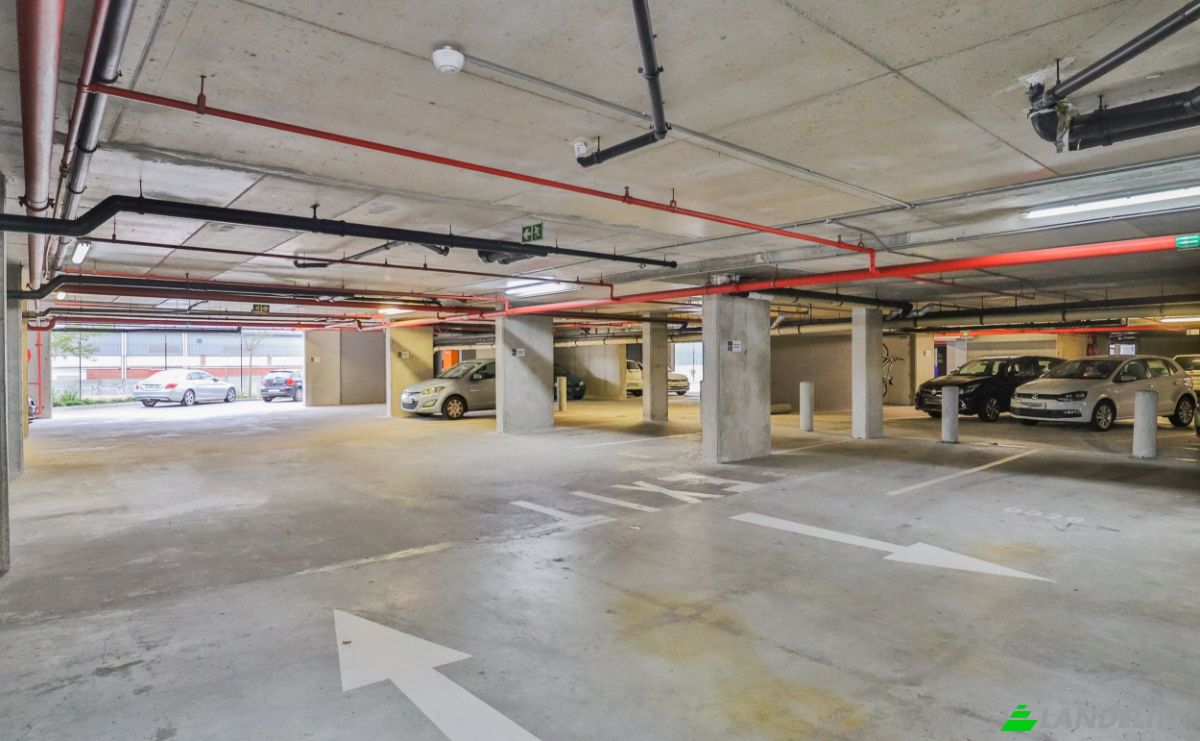 Apartment for Sale Howe St, Observatory, Cape Town, City of Cape Town Metropolitan Municipality, Western Cape, South Africa. Photo 11