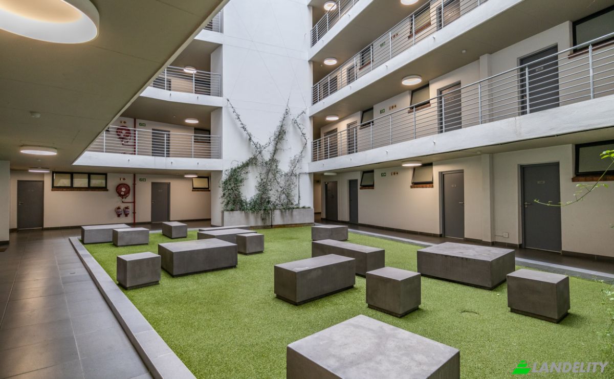 Apartment for Sale Howe St, Observatory, Cape Town, City of Cape Town Metropolitan Municipality, Western Cape, South Africa. Photo 4