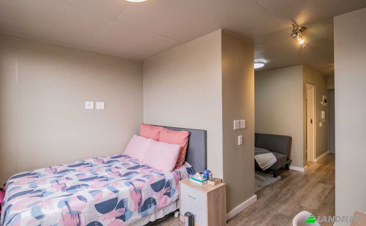 Apartment for Sale Howe St, Observatory, Cape Town, City of Cape Town Metropolitan Municipality, Western Cape, South Africa. Photo 6