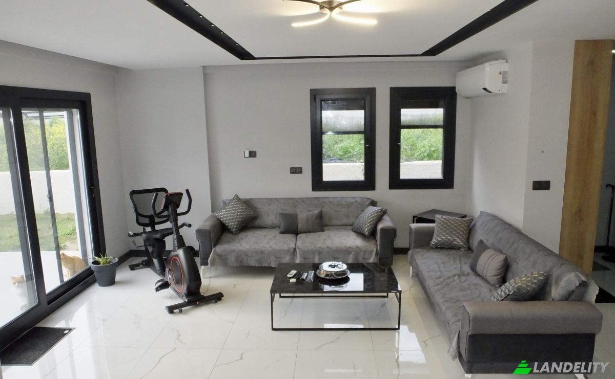 Villa for Sale Kadinlar Denizi, 546 Sk 3 38, 09400 Kusadasi Aydin, Kusadasi, Aydin, Turkiye. Photo 6