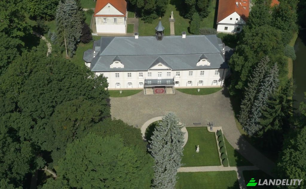 Single Family Home for Sale Neveklov, Benesov District, Central Bohemian Region, Czechia. Photo 10