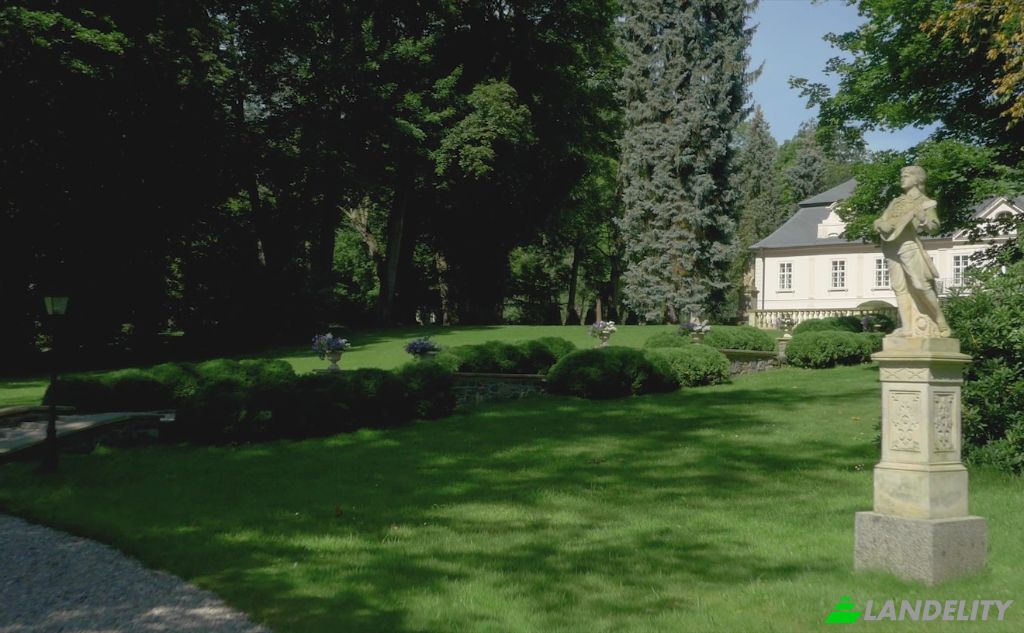 Single Family Home for Sale Neveklov, Benesov District, Central Bohemian Region, Czechia. Photo 8