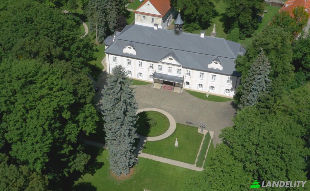 Single Family Home for Sale Neveklov, Benesov District, Central Bohemian Region, Czechia. Photo 9
