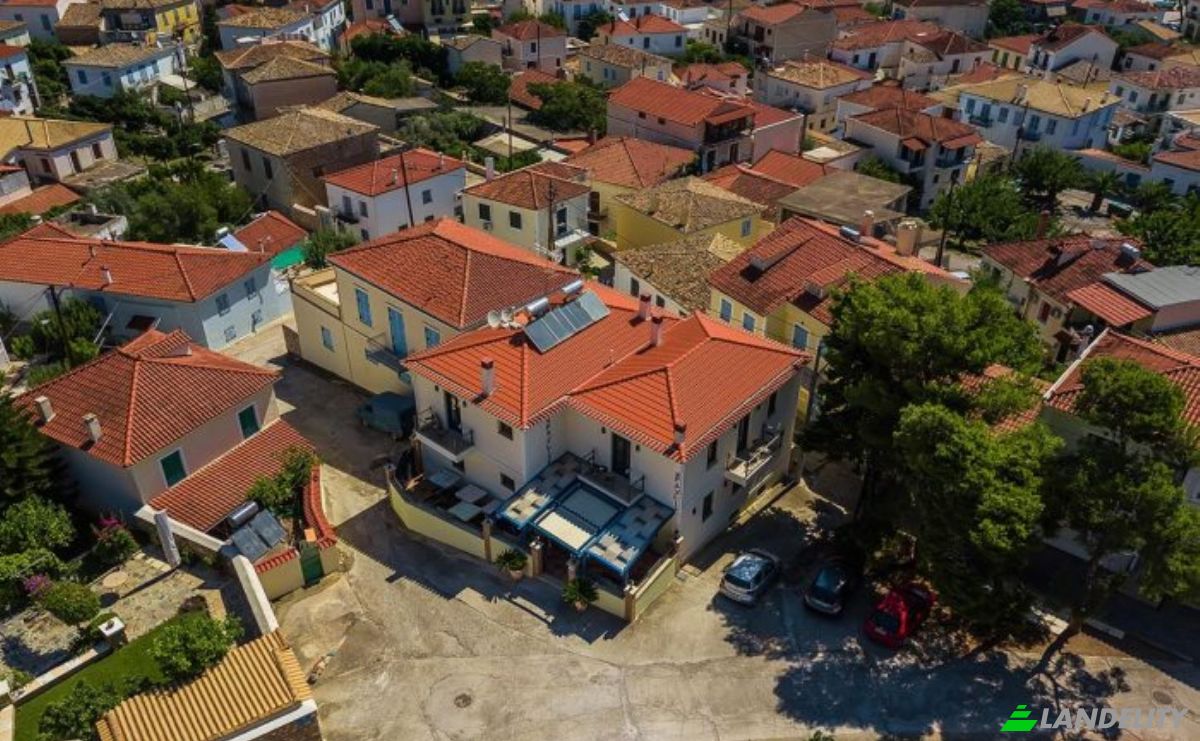 Single Family Home for Sale Galaxidi, Central Greece, Decentralized Administration of Thessaly and Central Greece, Greece. Photo 1