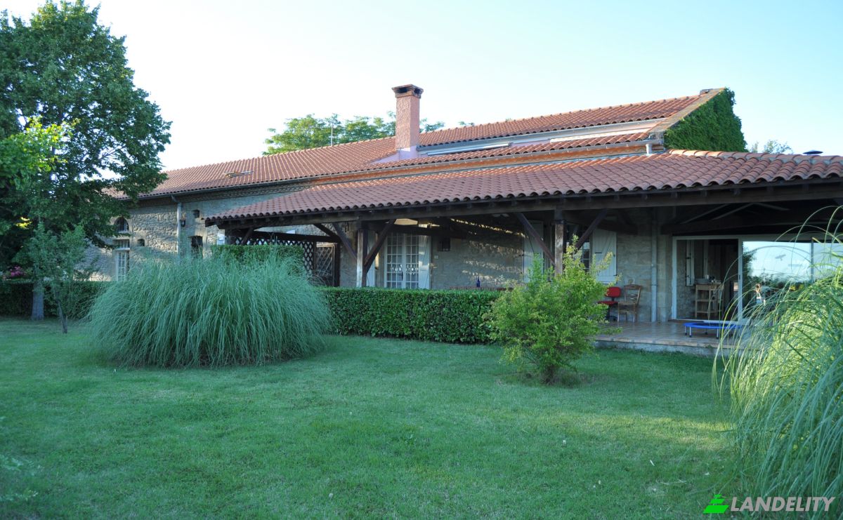 Mansion for Sale 28 Av de Villefranche, 31460 Caraman, Caraman, Haute-Garonne, Occitanie, France. Photo 7