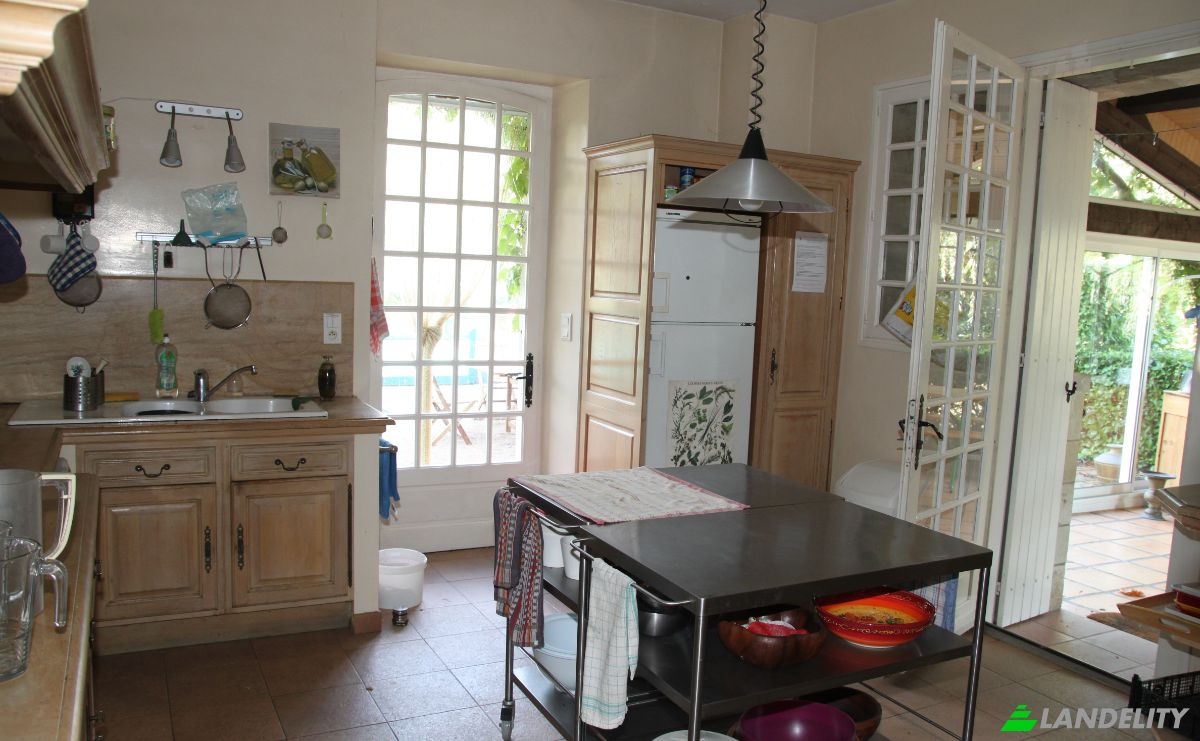 Mansion for Sale 28 Av de Villefranche, 31460 Caraman, Caraman, Haute-Garonne, Occitanie, France. Photo 19
