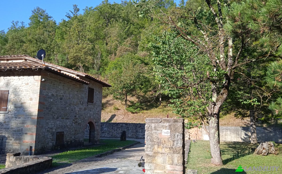 Single Family Home for Sale Localita Casa Piscini, 52010 Subbiano AR, Subbiano, Province of Arezzo, Tuscany, Italy. Photo 12